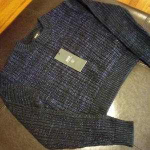 Neuw sweater with a good amount of stretch